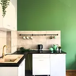 Apartament Large 89m2 Apartment, 3 Bedrooms And 2 Bathrooms *
