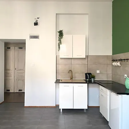 Large 89m2 Apartment, 3 Bedrooms And 2 Bathrooms Kraków