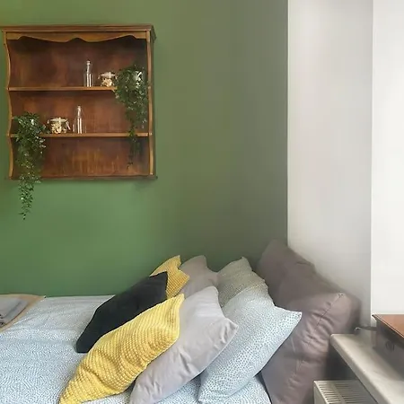 Large 89m2 Apartment, 3 Bedrooms And 2 Bathrooms * Krakow