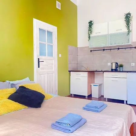 Large 89m2 Apartment, 3 Bedrooms And 2 Bathrooms Apartman Krakkó