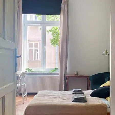 Apartman Large 89m2 Apartment, 3 Bedrooms And 2 Bathrooms Krakkó