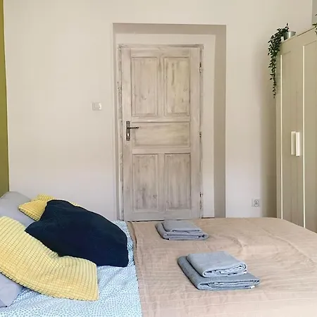 Large 89m2 Apartment, 3 Bedrooms And 2 Bathrooms