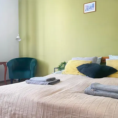 شقة Large 89m2 Apartment, 3 Bedrooms And 2 Bathrooms