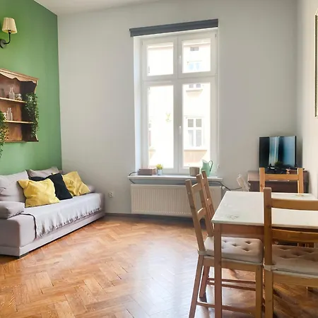 Large 89m2 Apartment, 3 Bedrooms And 2 Bathrooms *