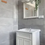 Large 89m2 Apartment, 3 Bedrooms And 2 Bathrooms