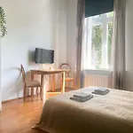 شقة Large 89m2 Apartment, 3 Bedrooms And 2 Bathrooms